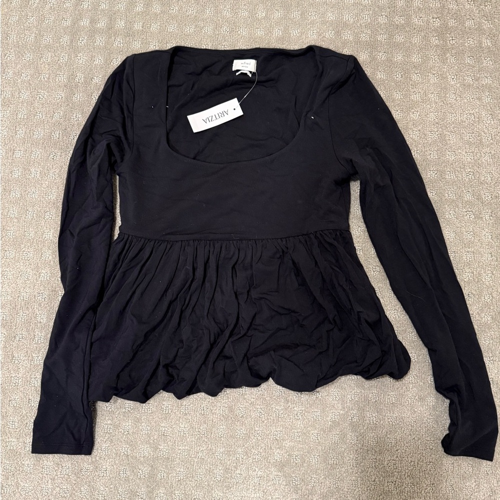 Wilfred Classic Black Top